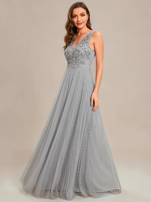 Elegant  Appliques  Chiffon A-Line Floor Length V Neck Sleeveless Wholesale Evening Dress